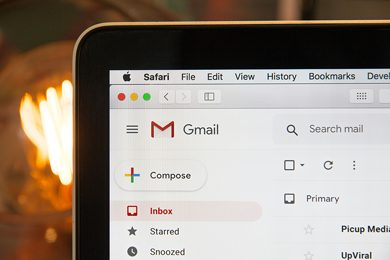 Firemní e-mail: proč nestačí adresa na freemailu